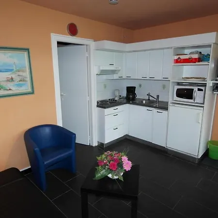 Acacia/orchidee 2-4p Lägenhet